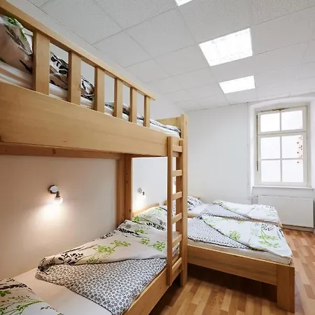 Hostel Mladinski Center