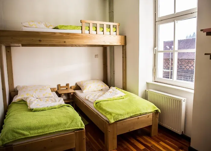 Hostel Mladinski Center